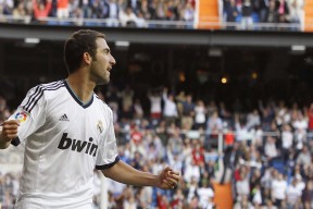 开云真人娱乐官网-穆里尼奥送祝福前弟子晋升主帅，穆里尼奥任教